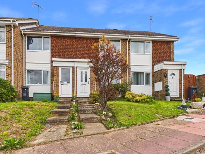 2 Bedroom Terraced House For Sale In Edmonton Road, Worthing, BN13