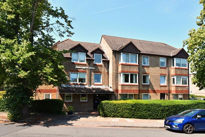 1 Bedroom Flat For Sale In Home Coppice House, Park Avenue, Bromley, Kent, BR1