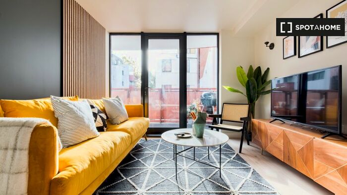 2 Bedroom Flat To Rent In Barlby Rd, W10