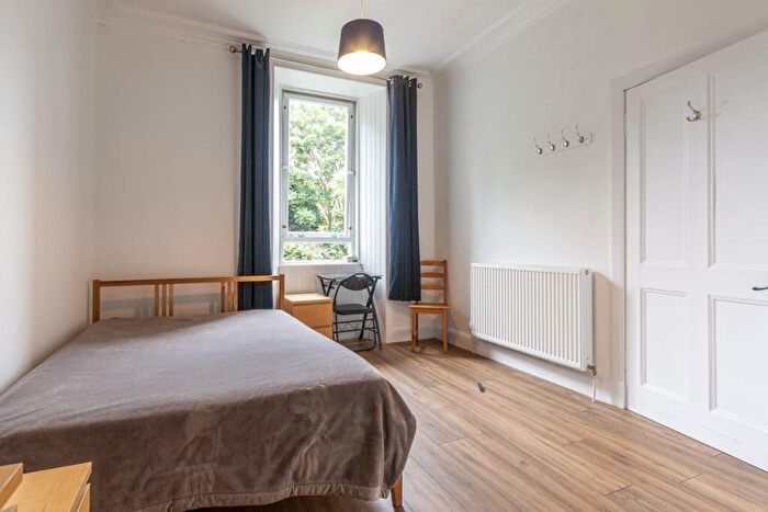 1 Bedroom Flat To Rent In L Broughton Road, Edinburgh, EH7