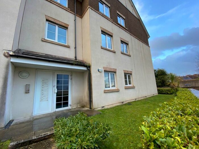 2 Bedroom Flat To Rent In Bryntirion, Llanelli, SA15