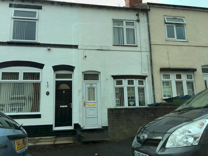 3 Bedroom Terraced House To Rent In Clifton Road, Smethwick, B67