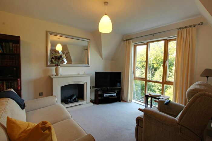 1 Bedroom Retirement Property For Sale In Kleinwort Close, Hurst Place, RH16