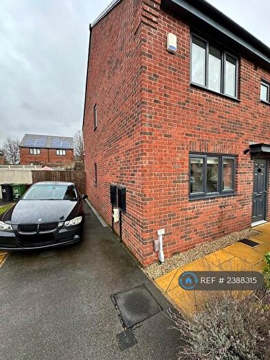 3 Bedroom Semi-Detached House To Rent In Magnolia Road, Leeds, LS14