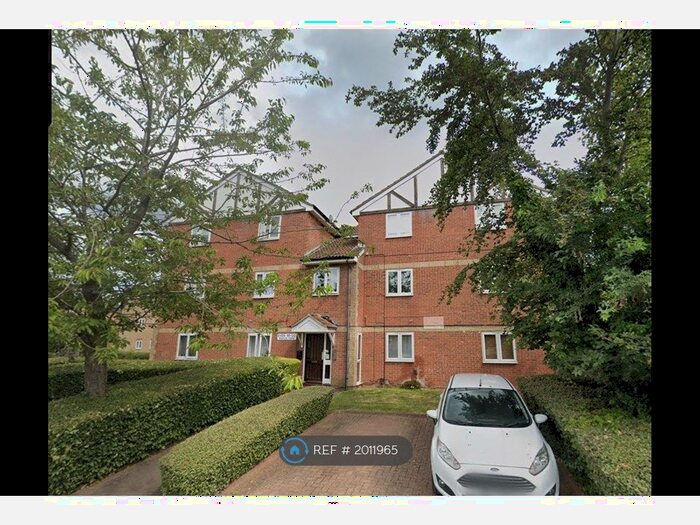 2 Bedroom Flat To Rent In Maplin Park, Slough, SL3