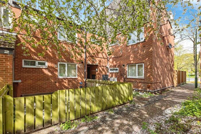 1 Bedroom Flat To Rent In Ladysmock Gardens, Nottingham, NG2