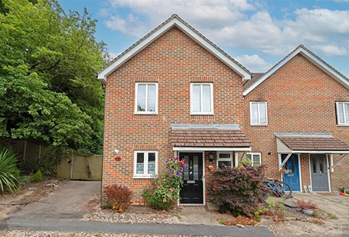 3 Bedroom Property For Sale In Williams Way, Crowborough, TN6