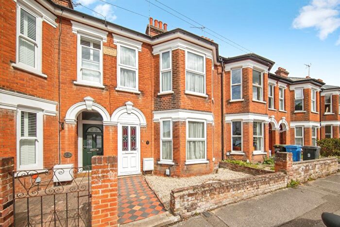 3 Bedroom Terraced House For Sale In Broom Hill Road, Ipswich, IP1