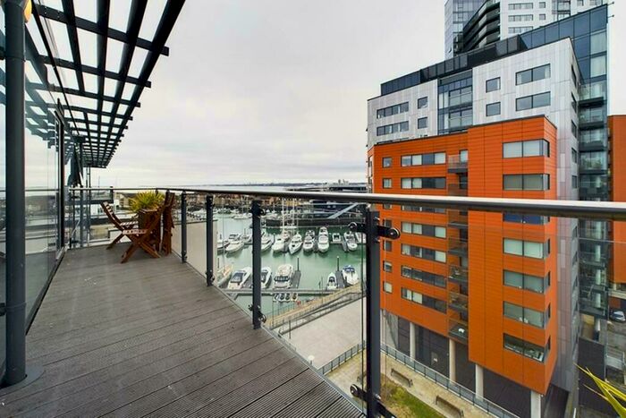 2 Bedroom Apartment To Rent In The Blake Building, Ocean Way, Ocean Village, Southampton, SO14