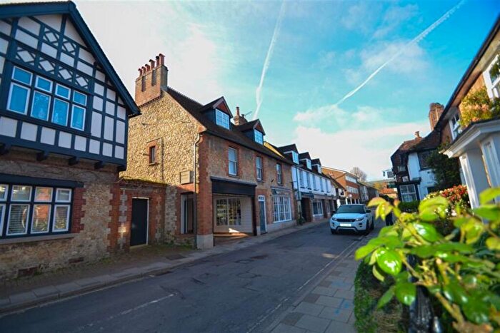 1 Bedroom Flat To Rent In Storrington, West Sussex, RH20