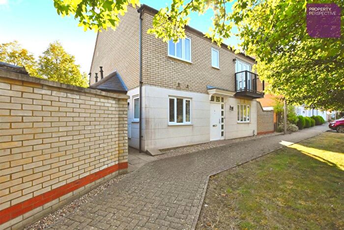 2 Bedroom Semi-detached House For Sale In Felsted, Caldecotte, MK7