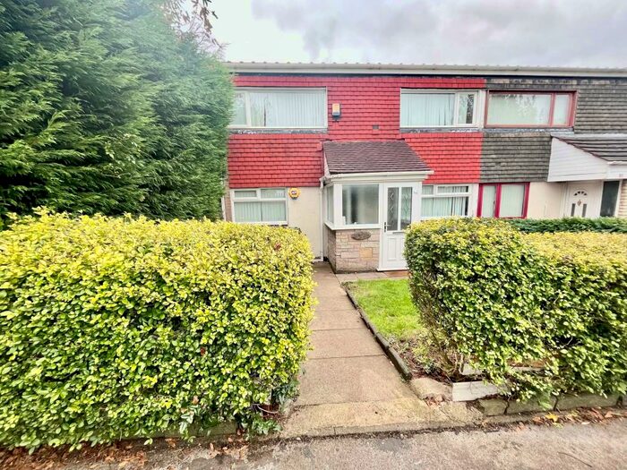 3 Bedroom House To Rent In Walnut Close, Birmingham, B37