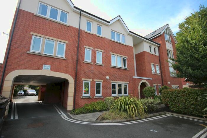 2 Bedroom Flat To Rent In Barton Locks, Barton Road, Eccles, M30