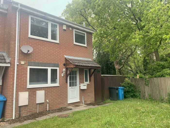 3 Bedroom House To Rent In Viscount Close, Bournemouth, BH11