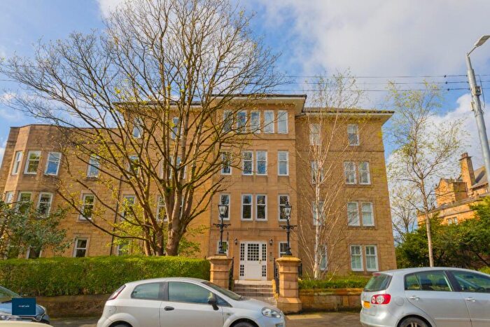 2 Bedroom Flat To Rent In Flat / Cleveden Drive Glasgow, G12