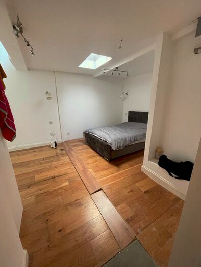 Studio To Rent In High Street, Barnet, EN5