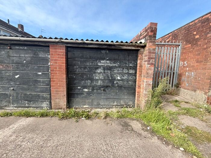 Garage / Parking For Sale In Garage At Winding Mill South, Brierley Hill, DY5