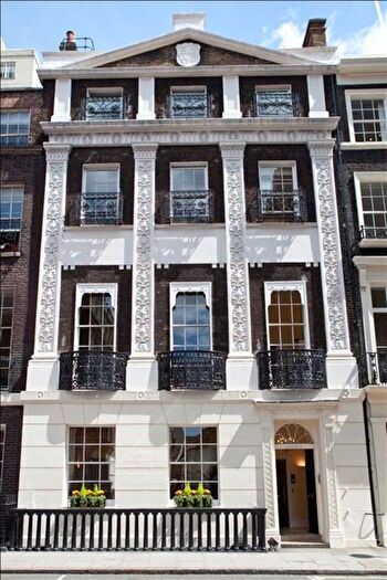 Office To Rent In Adam House, Adam Street, London, WC2N