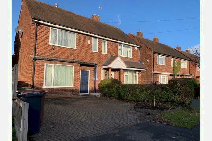 3 Bedroom Semi Detached House To Rent In St. Georges Road, Solihull, B90