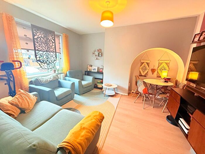 3 Bedroom Terraced House To Rent In Winterbourne Road, Dagenham, RM8