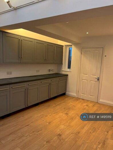 2 Bedroom Terraced House To Rent In Buckhurst Avenue, Carshalton, SM5