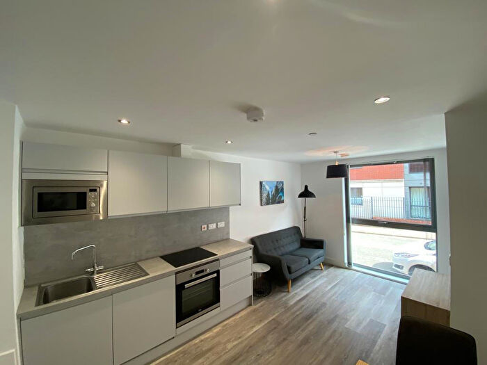 1 Bedroom Apartment To Rent In Henry Street, Sheffield, South Yorkshire, S3