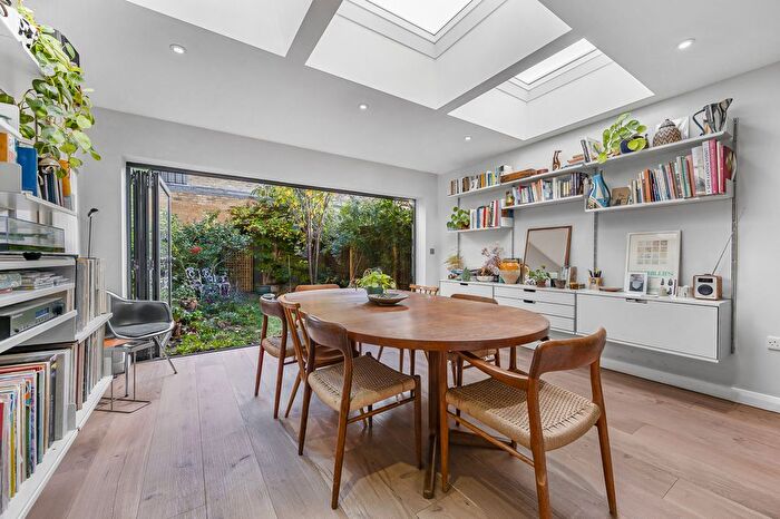 4 Bedroom Terraced House For Sale In Abbotswood Road, London, SE22