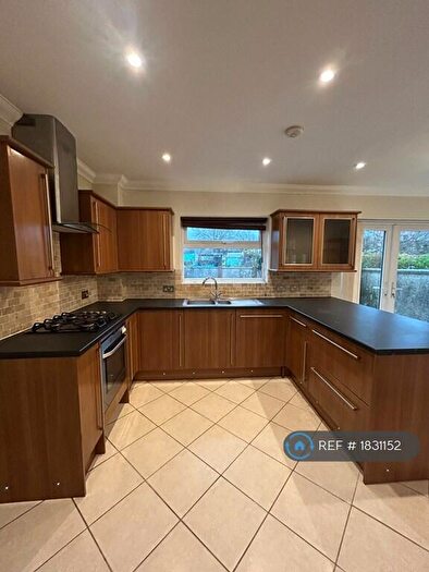 3 Bedroom Semi-Detached House To Rent In Bindon Drive, Bristol, BS10