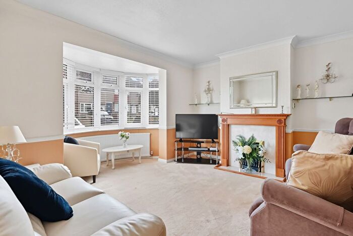 3 Bedroom End Of Terrace House For Sale In Buckhurst Avenue, Carshalton, SM5