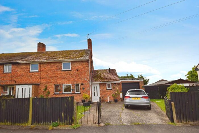 3 Bedroom Semi-Detached House For Sale In Festival Avenue, Ingoldmells, PE25