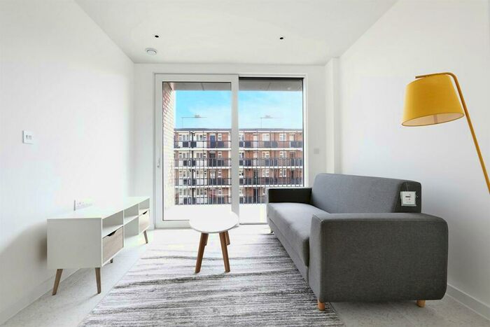 1 Bedroom Apartment To Rent In Georgette Apartments, Silk District, E1