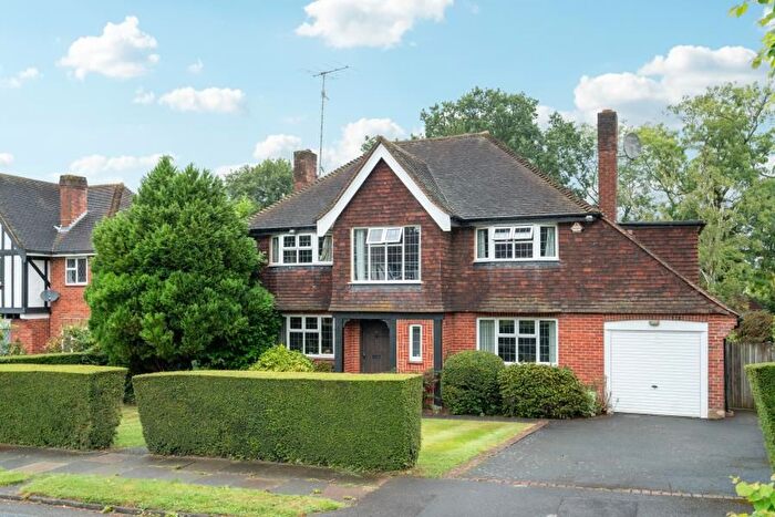 4 Bedroom Detached House To Rent In Grove Road, Northwood, HA6