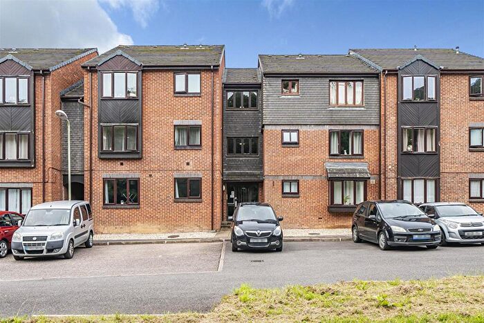 1 Bedroom Apartment To Rent In Kinnerton Way, Exeter, EX4
