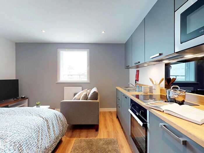 Apartment To Rent In Apt, Gravity Residence #, L2