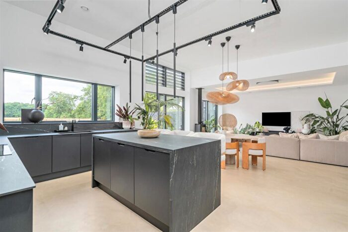 4 Bedroom Semi-Detached House For Sale In Poolhead Lane, Tanworth In Arden, Solihull, B94