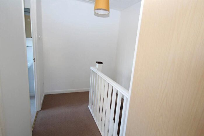 1 Bedroom Terraced House To Rent In Blackthorn, CB4