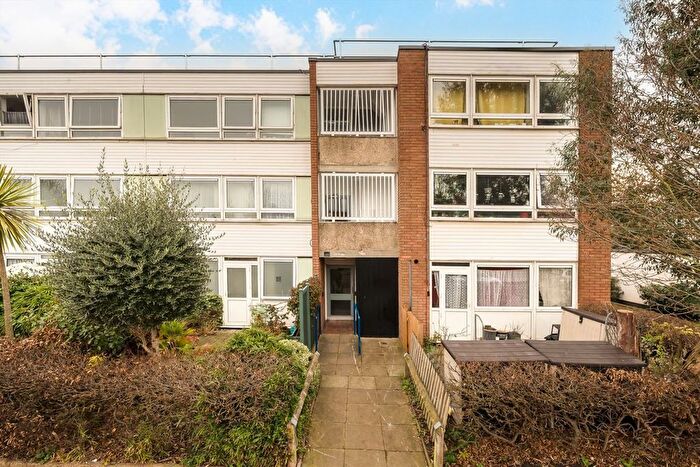 1 Bedroom Flat For Sale In Boileau Road, Barnes, SW13