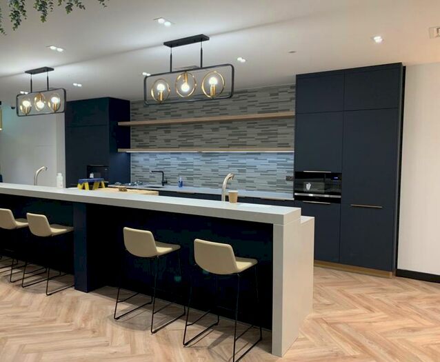 4 Bedroom Detached House To Rent In New Haw, Addlestone, KT15