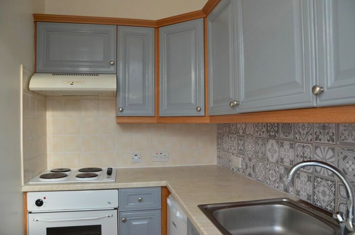 1 Bedroom Flat To Rent In Dalgety Avenue, Edinburgh, EH7