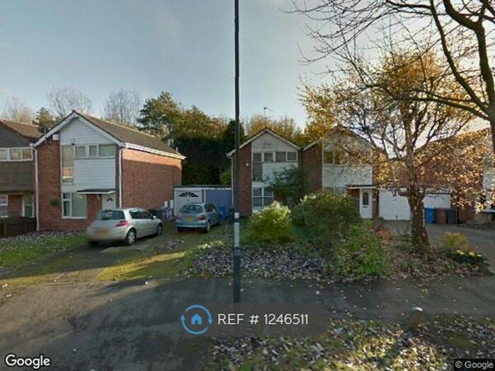 3 Bedroom Semi-Detached House To Rent In The Chase, Sinfin, Derby DE24