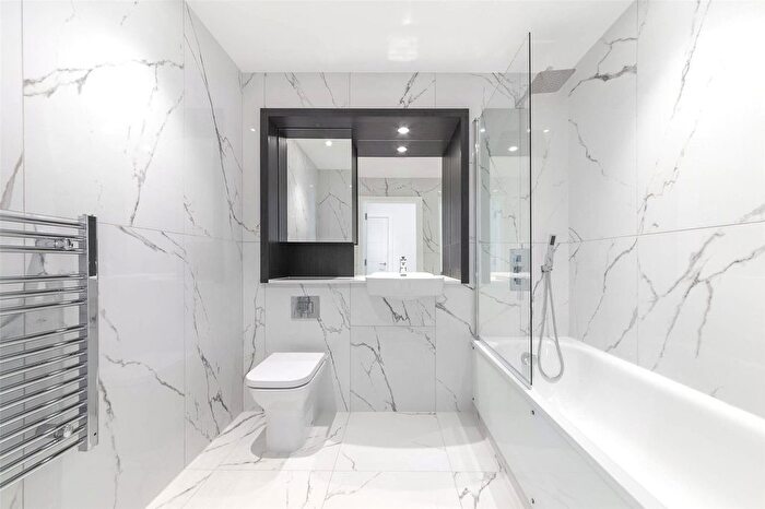 1 Bedroom Flat For Sale In East Timber Yard, Pershore Street, Birmingham, B5