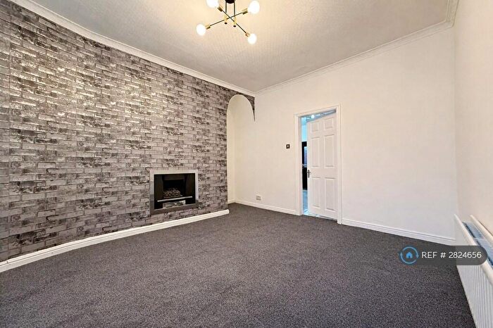2 Bedroom Terraced House To Rent In Marsh Fold Lane, Bolton, BL1
