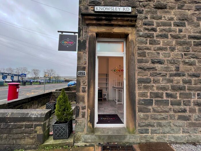 2 Bedroom Property To Rent In Broadway, Haslingden, BB4