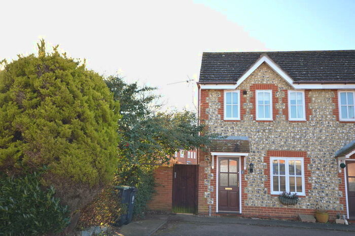 2 Bedroom End Of Terrace House To Rent In Jasmine Gardens, Rushden, NN10