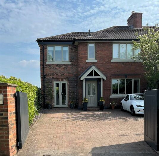 4 Bedroom House For Sale In Giantswood Lane, Hulme Walfield/Somerford Booths, CW12