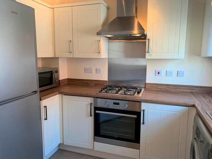 2 Bedroom End Of Terrace House To Rent In Lon Y Grug, Llandarcy, Neath SA10