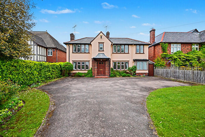 4 Bedroom Detached House For Sale In Ashlawn Road, Hillmorton, Rugby, CV22