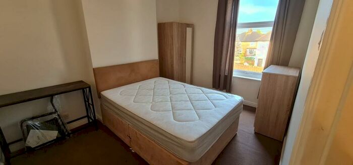 1 Bedroom Terraced House To Rent In Room, Fletcher Road, Beeston, Nottingham, NG9