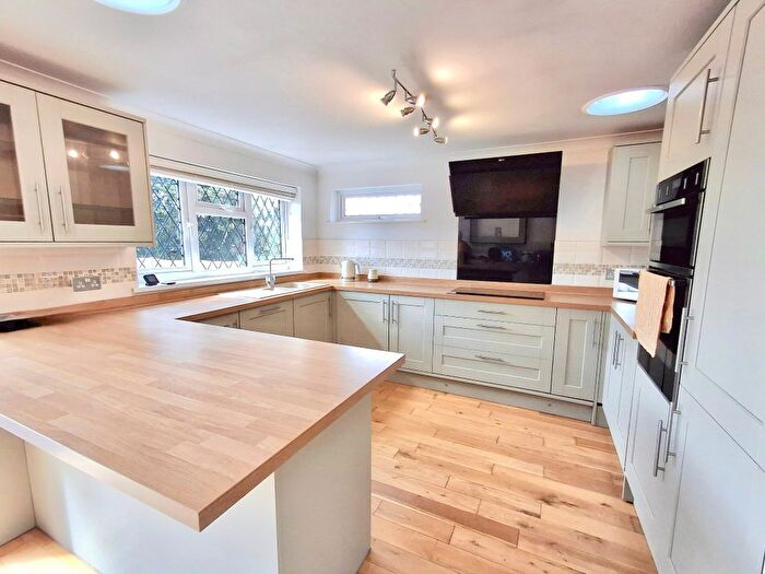 4 Bedroom Property To Rent In Durley Avenue, Waterlooville, PO8