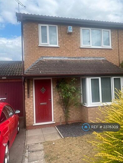 3 Bedroom Semi-Detached House To Rent In Lea Court, Worksop, S80
